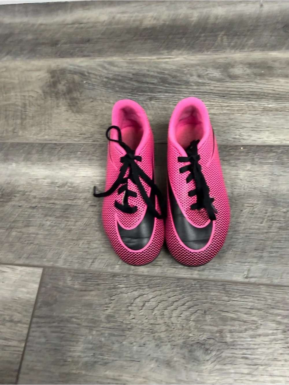Nike‎ Kids Pink Soccer Cleats
